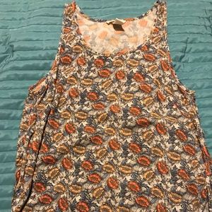 H&M tank size Small